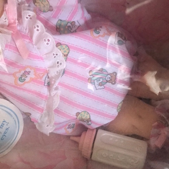 1992 Cabbage Patch Kids Baby Cries Real Tears NIB - Picture 10 of 10